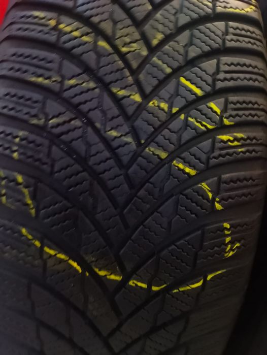 Opony 215/60/17 firestone