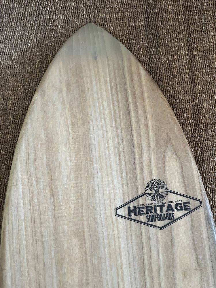 Prancha Surf 5’9 Heritage Twin Fin Fish Tail