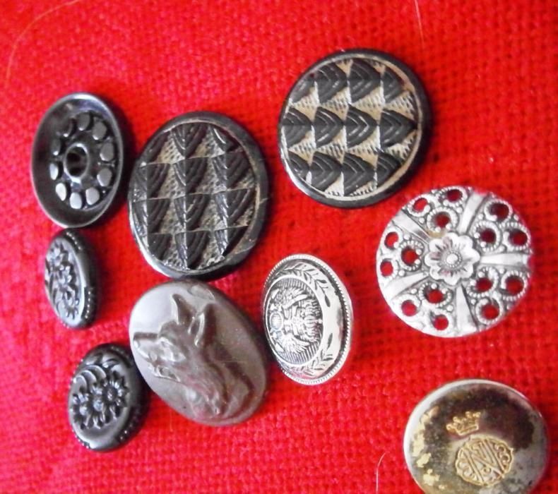Botões para roupa muito antigos