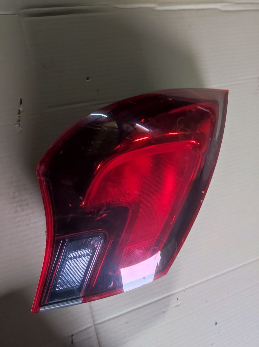 Lampa prawa lewa tył tylnia opel astra j gtc