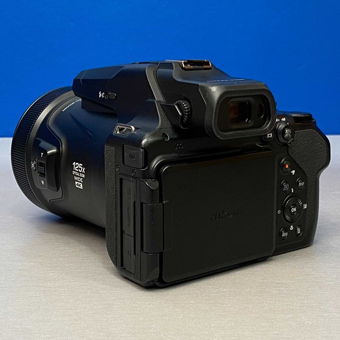 Nikon Coolpix P1000 (16MP - 125x Optical Zoom)