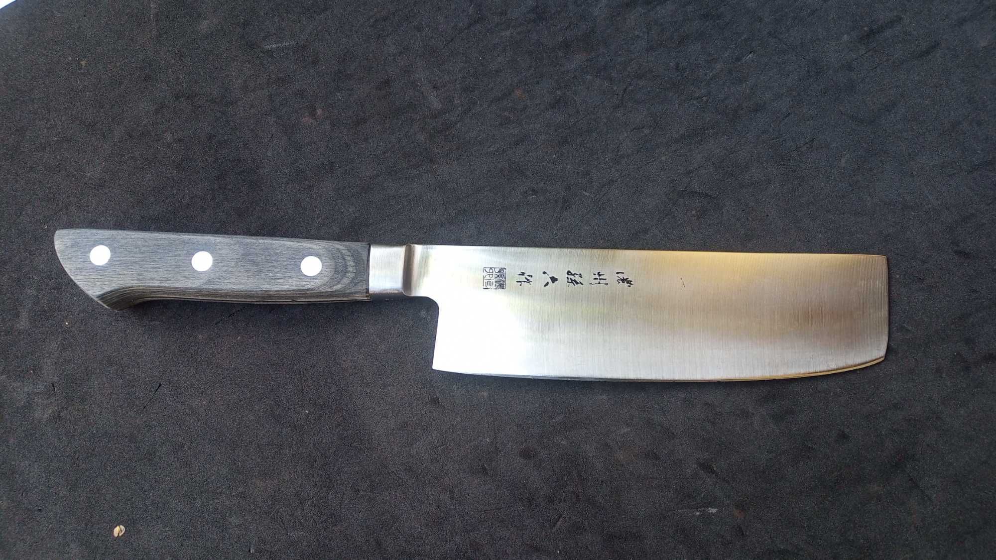 Nóż japoński 濃州孫六作Magoroku Noushu nakiri