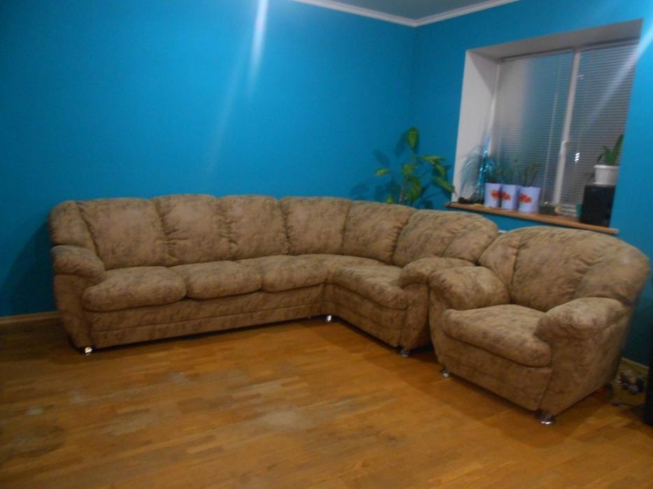 Перетяжка  ремонт мягкой мебели НА ДОМу