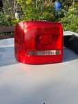Lampa tył lewa  w błotnik vw touran II lift 10 -15 europa