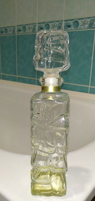 Флакон ICEBERG с остатком парфюма.