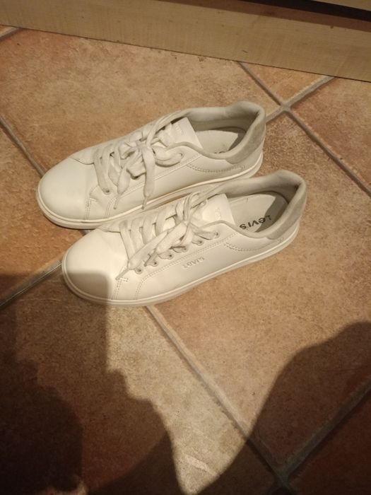 Buty damskie Levi's białe