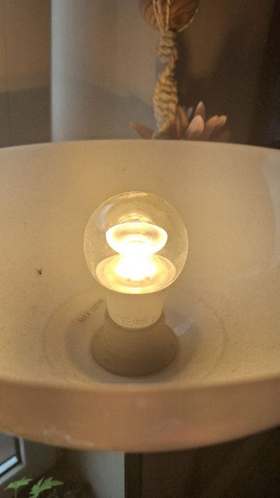 Lampa kula ikea.