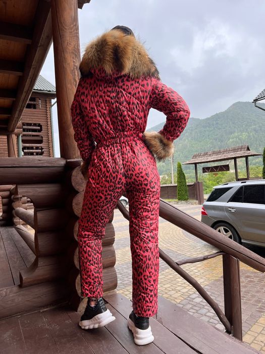 Комбинезон зимний , для отдыха в горах  , доя прогулок