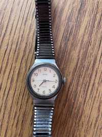 Stary radziecki zegarek damski zaria kwarc