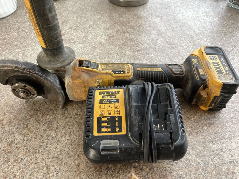 Dewalt DCG 405 zestaw