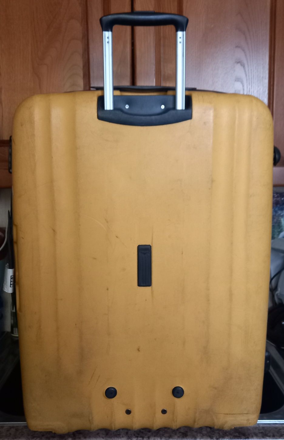 Большой чемодан фирменный CAT ( нет колес), 70-74×50-52×28-30