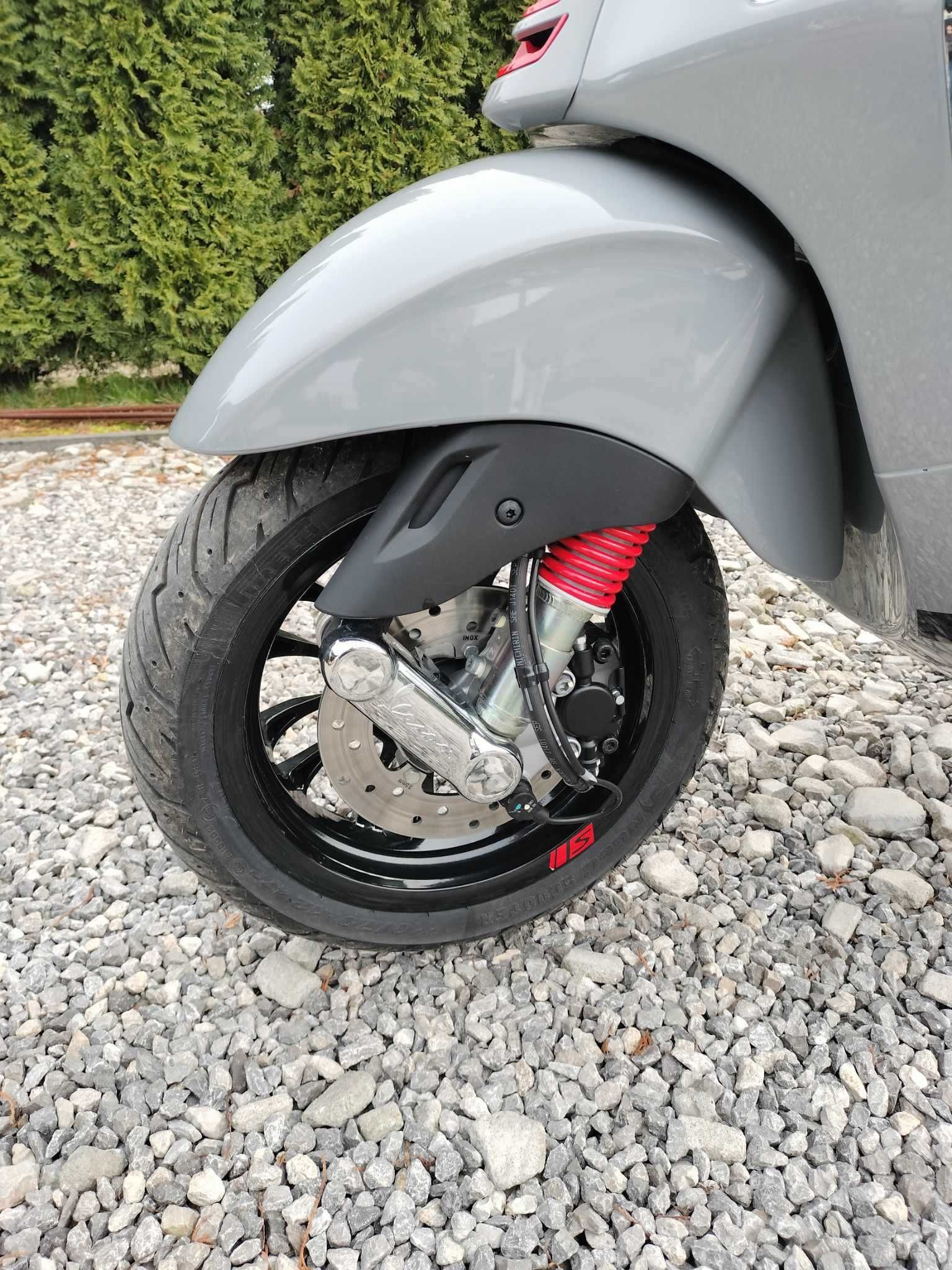 Skuter Piaggio Vespa Sprint 50 IDEALNY JAK NOWY