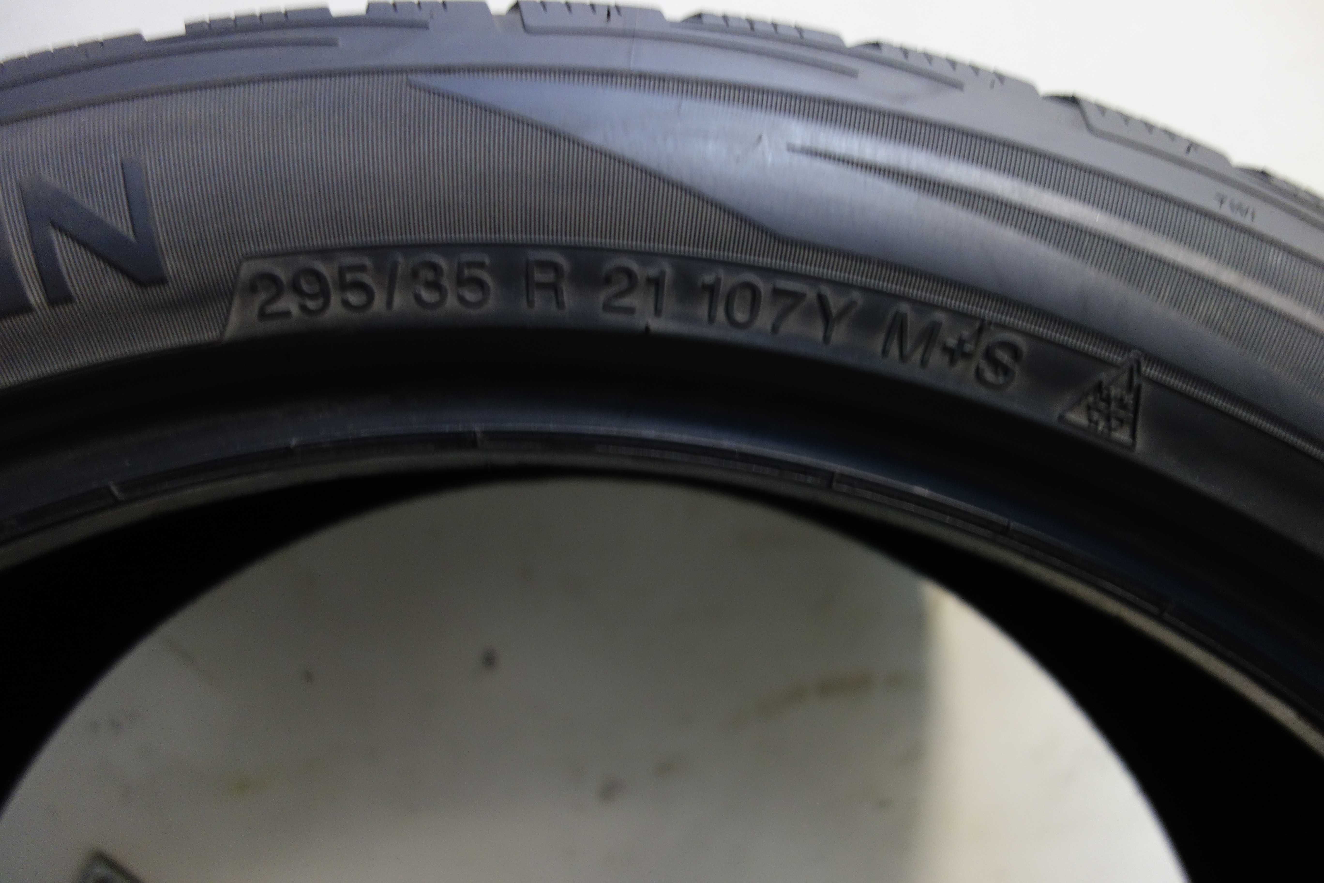 Opony 265/40/21 + 295/35/21 VREDESTEIN Winter Xtreme S Zima