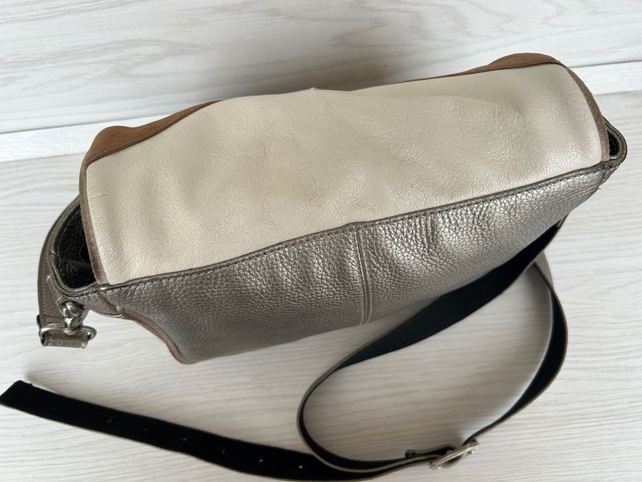 Mala pele FLY London