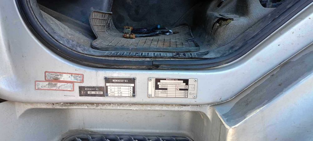 Renault Premium 2003