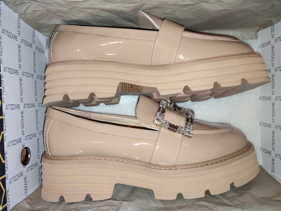 Женские туфли лоферы новые