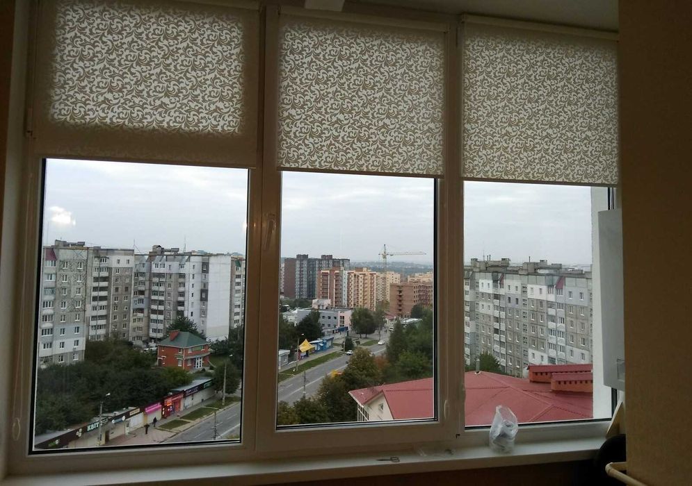 Простора 3-кімнатна квартира в новобудові на Озерній