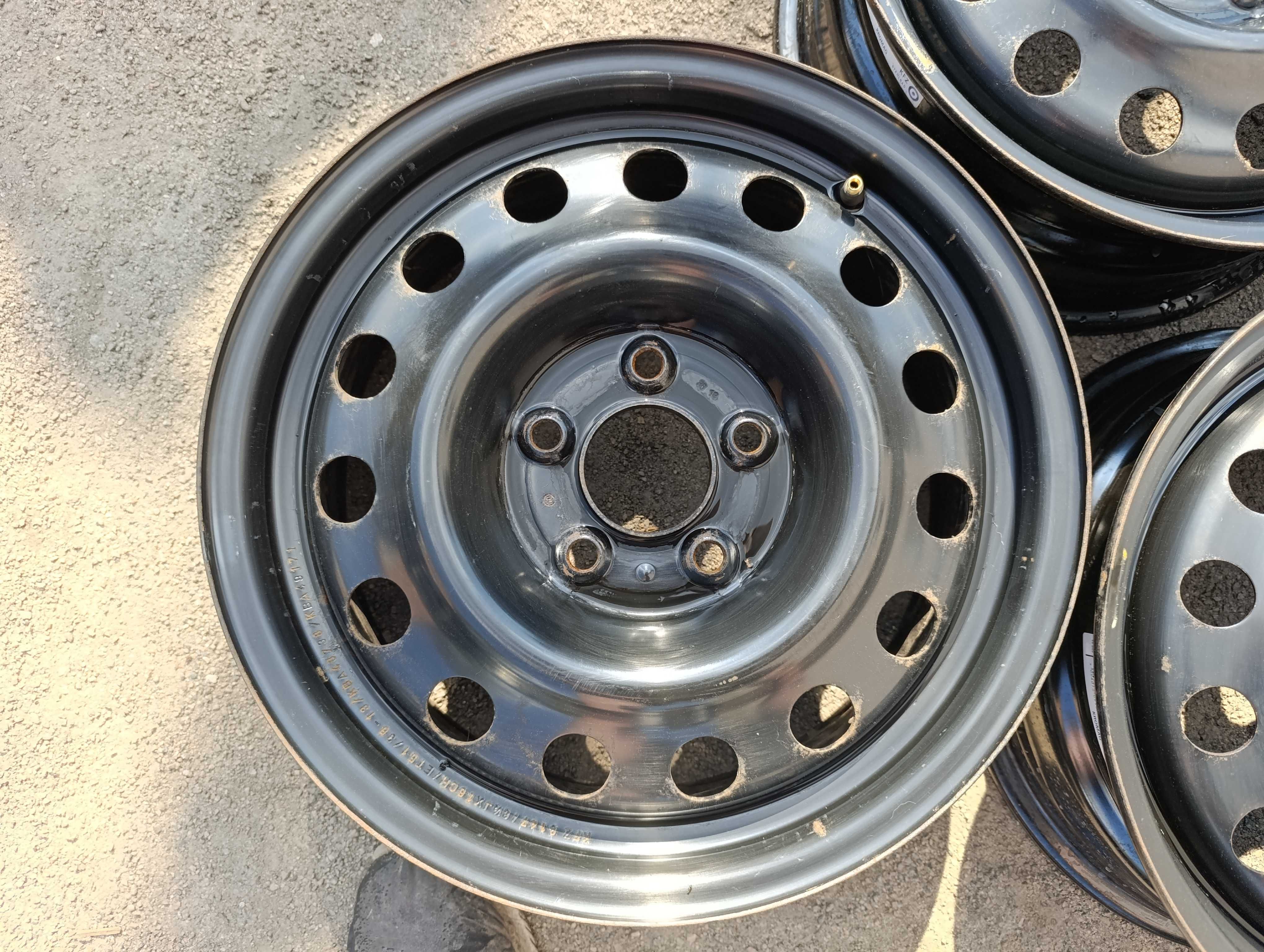 Диск стальні r16 5*114.3 Hyundai Elantra i30 ix20 ix35 Kia Ceed Cerato