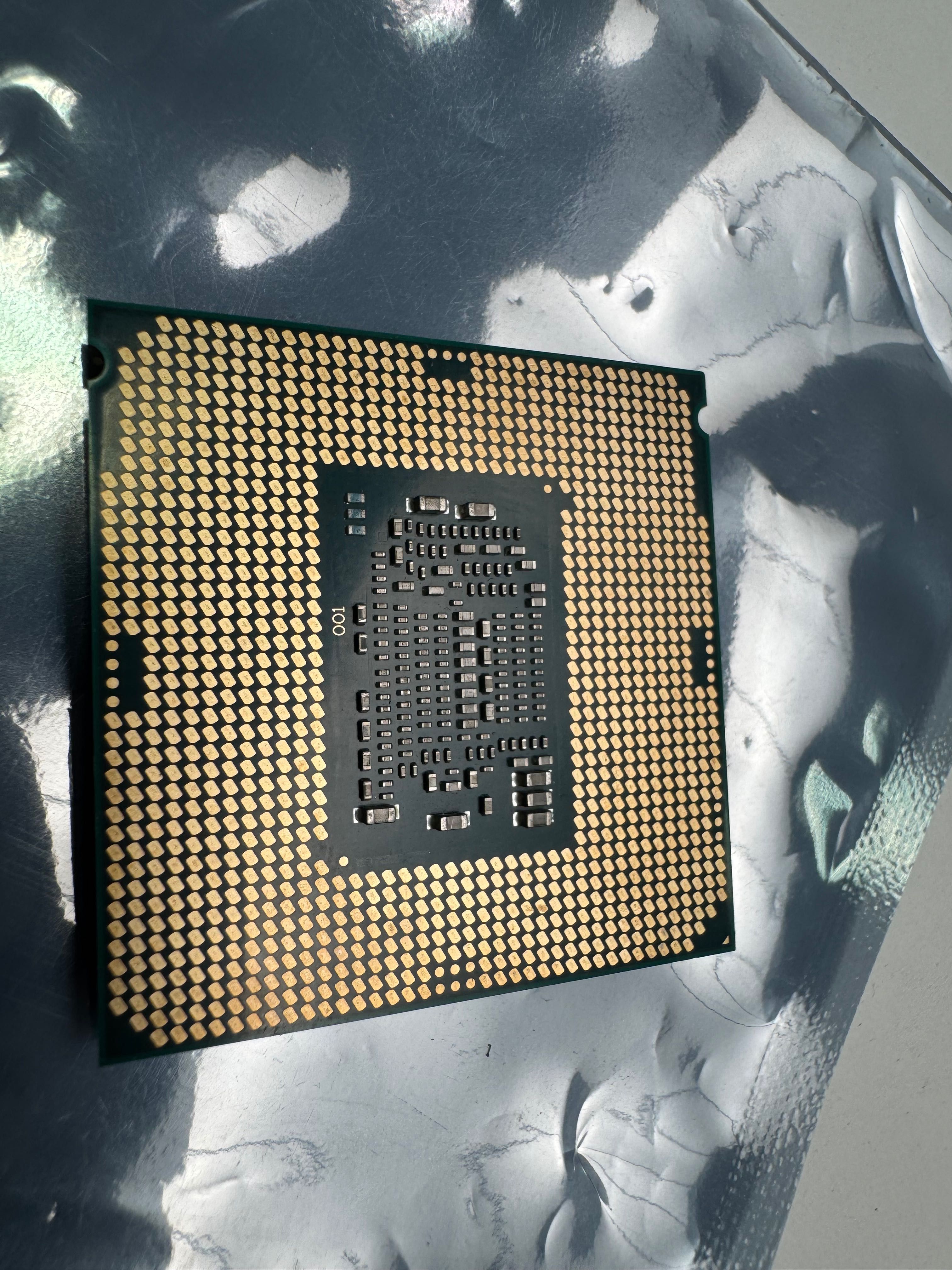 Intel i3-8100 Procesor + chłodzenie stock INTEL