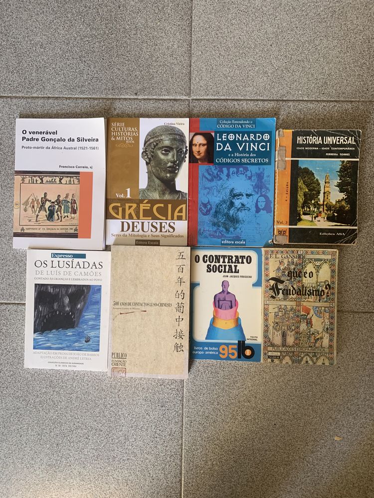 Livros com vários temas