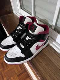 Air Jordan 1 Mid