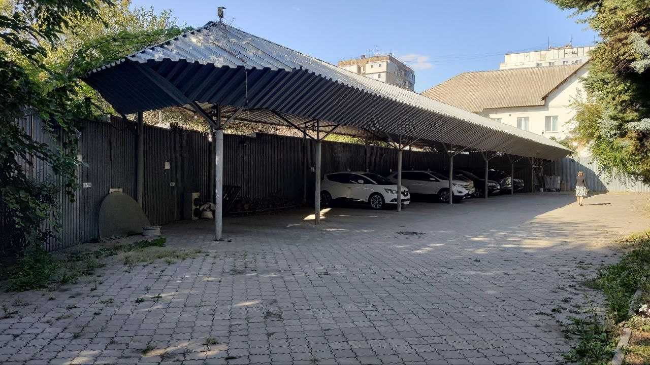 Продаж окремої офісної будівлі пр-т Б. Хмельницького 38а / вул.Титова