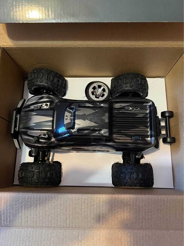 Samochodzik na pilota ROVER 4WR 4x4 Sheldon Creed Edition