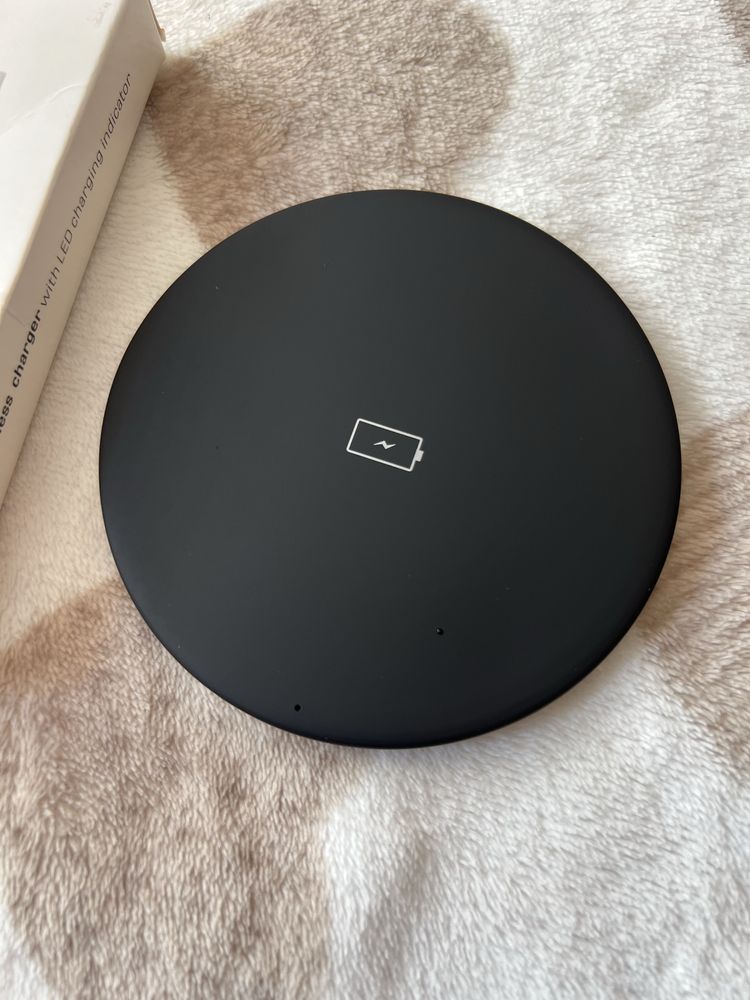 Ładowarka indukcyjna 15W z kablem USB -C