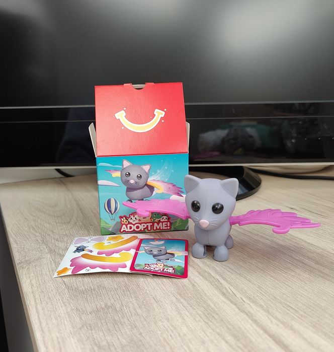 Brinquedo “Adopt Me!” McDonald’s | Gato