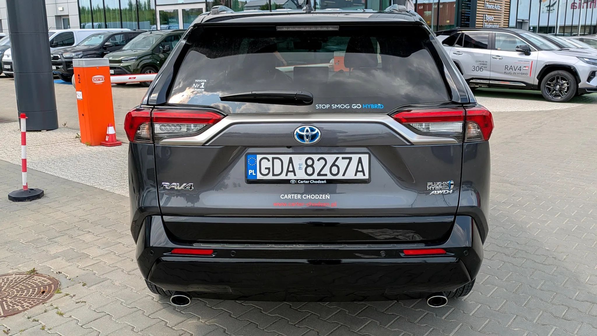 Toyota RAV4 2.5 Plug-In Hybrid Selection 4x4 306 KM Salon Toyota