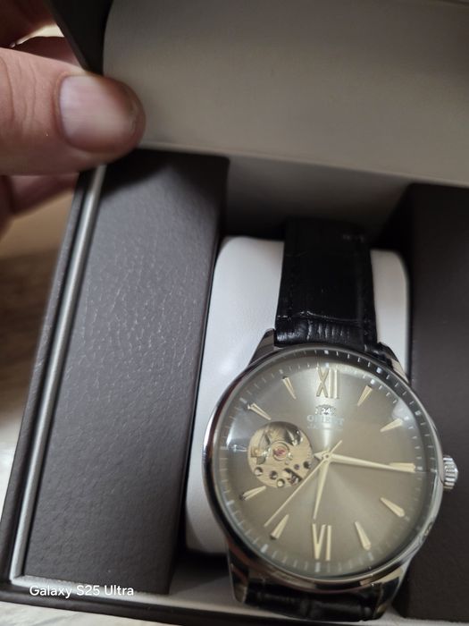 Piekny orient Automat na skórzanym pasku noszony bardzo malo