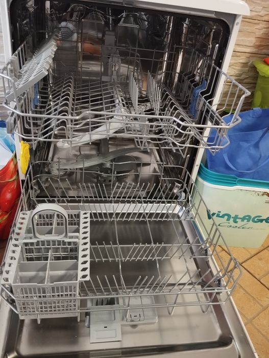 Maquina lavar loiça Indesit