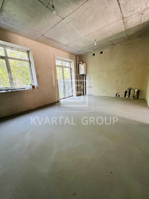 БЕЗ КОМІСІЇ! цегляний ТаунХаус без ремонту. ПАСПОРТНИЙ стіл