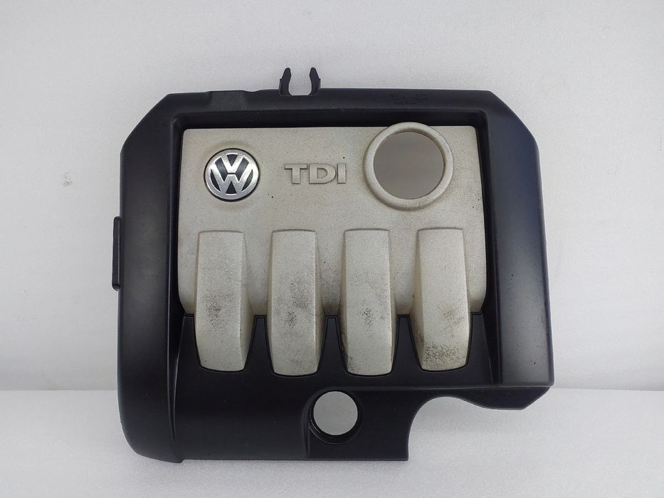 Cobertura do motor / blindagem superior do motor VOLKSWAGEN Golf V (1K