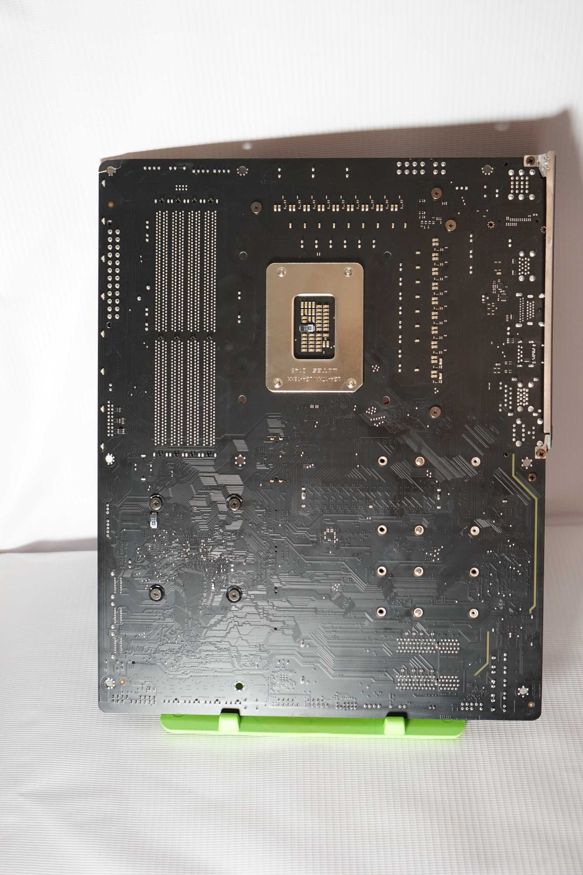 Материнська плата Gigabyte Z690 Gaming X D4 LGA1700 (i3/i5/i7/i9)