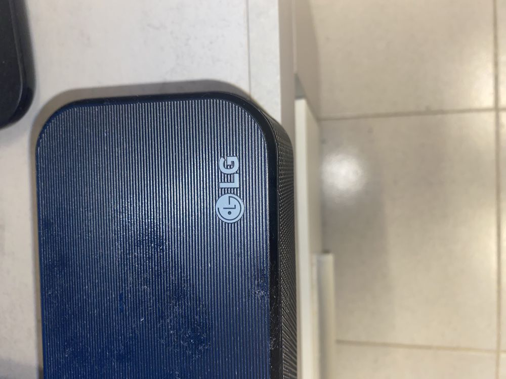 Soundbar LG como novo