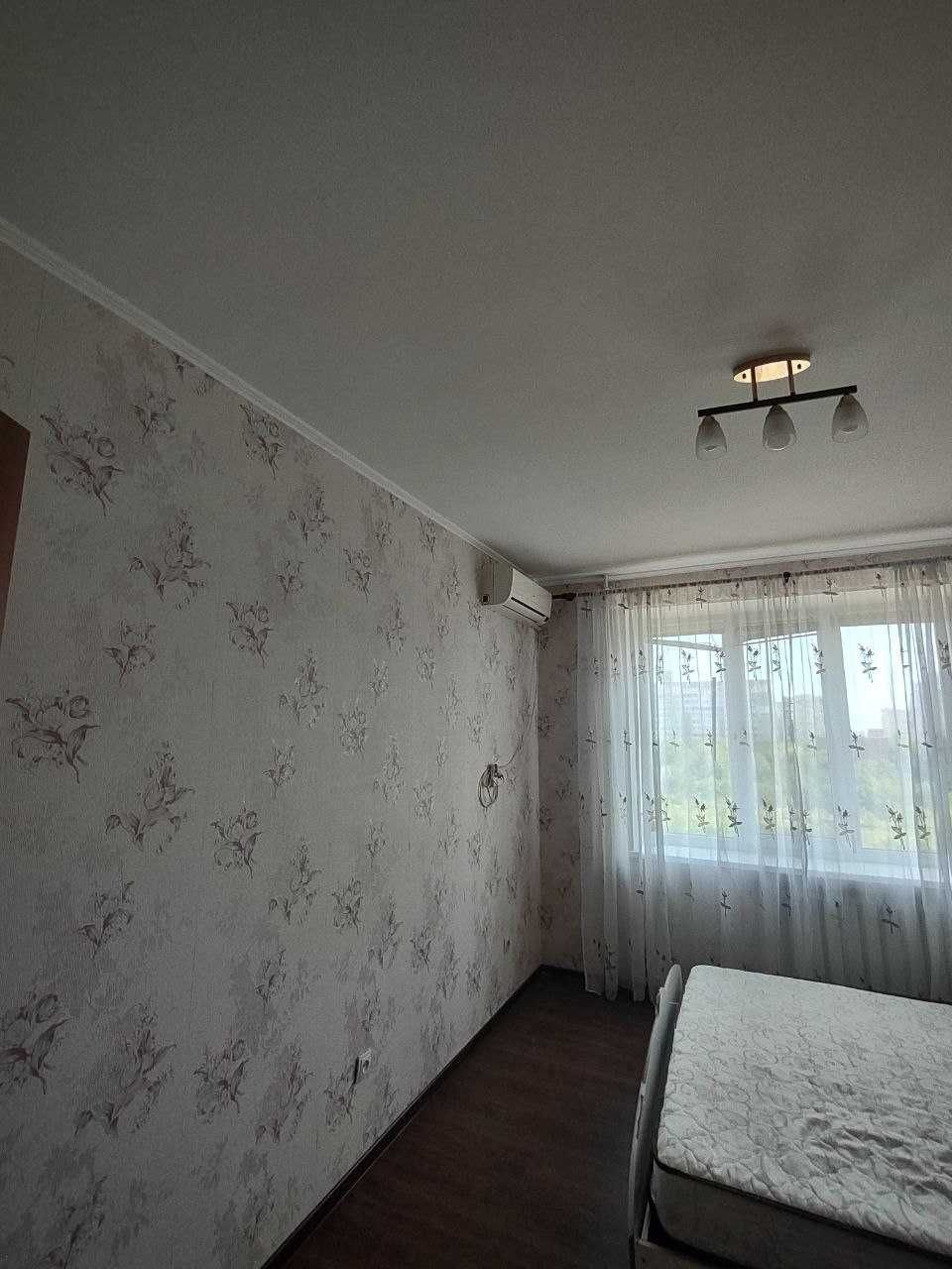 продам 2 комн на Ак.Заболотного ЖК Микромегас