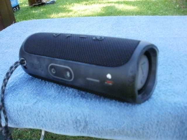 JBL Flip 5 ( oryginal ) czarny,, głośnik przenośny" -jak nowy.