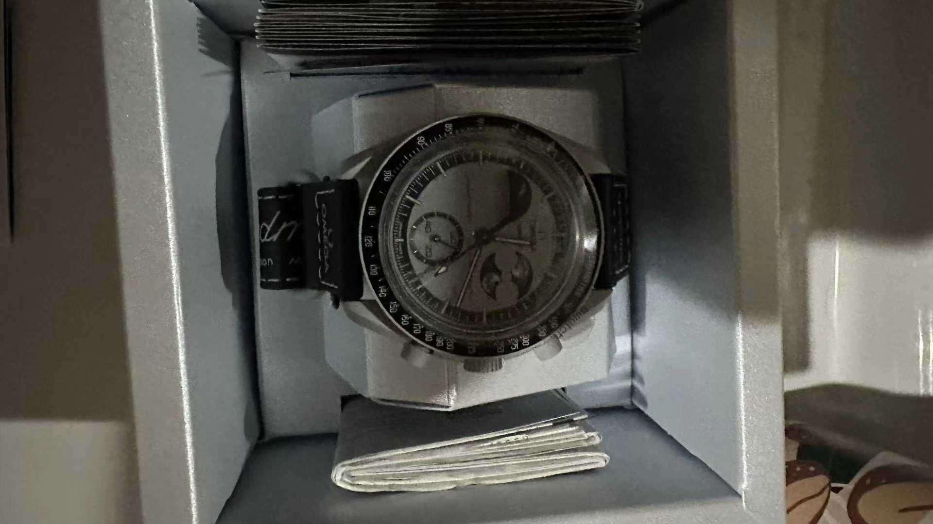 Zegarki Omega Bioceramic Mission To Earthphase 42mm