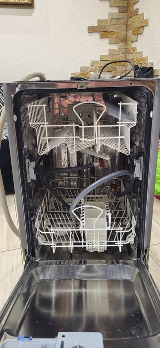 Посудомийна машина