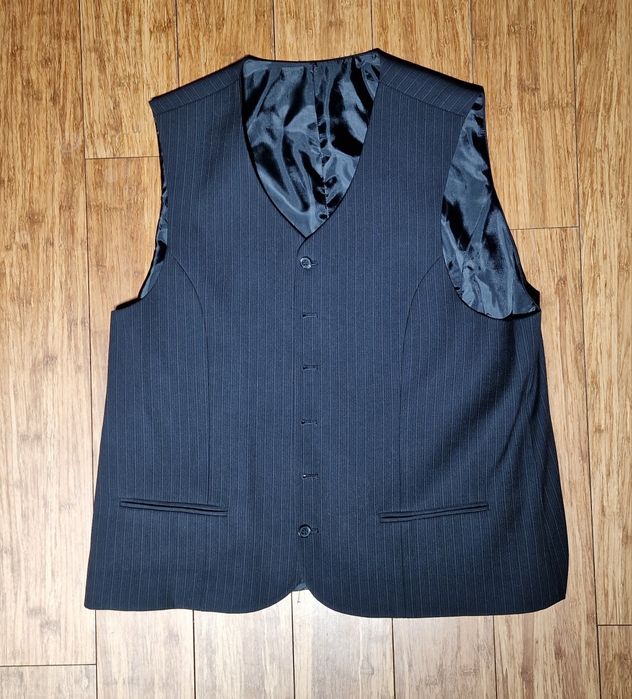 Garnitur granatowy w paski