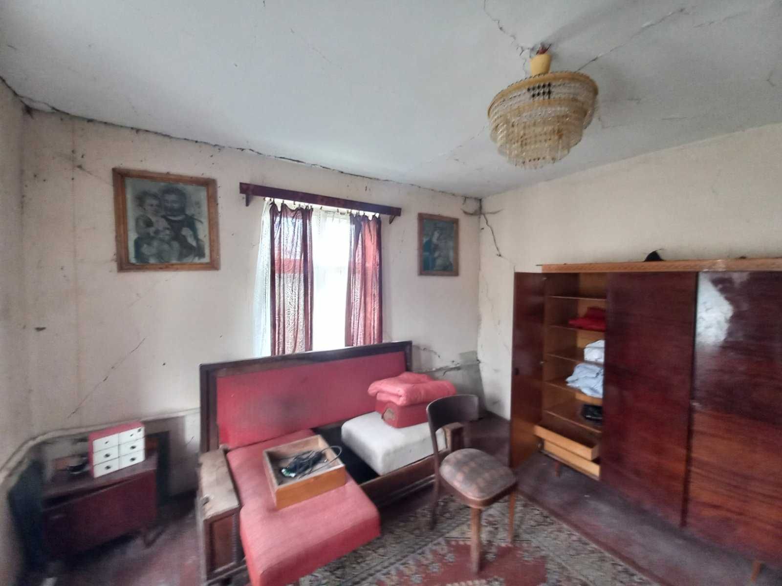 Житловий будинок та земельна ділянка 12 сот., м. Кам'янка-Бузька