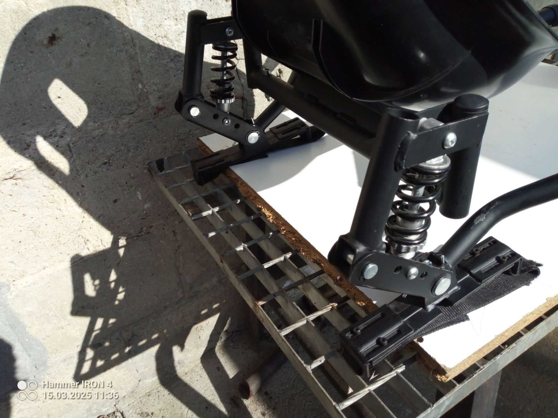 Hoverkart czyli nakładka do deskorolki elektrycznnej typu Hoverboard
