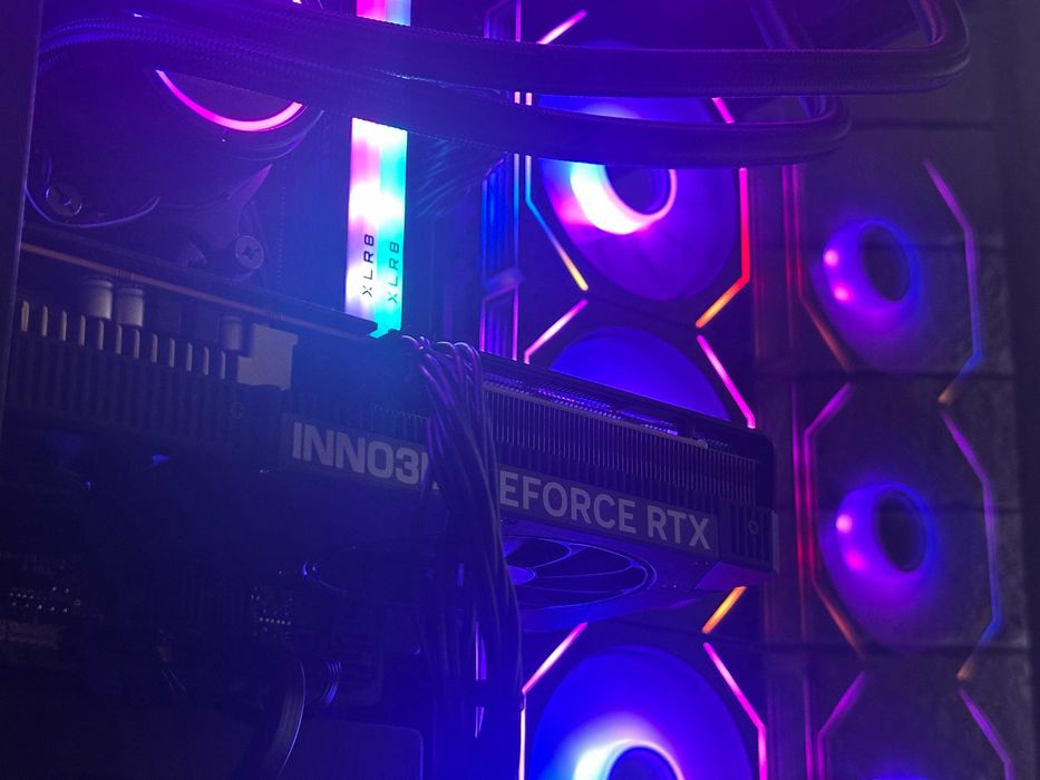 Nowy Komputer RTX 5060 Ryzen 5 FV23% AIO Akwarium Gamingowy do Gier