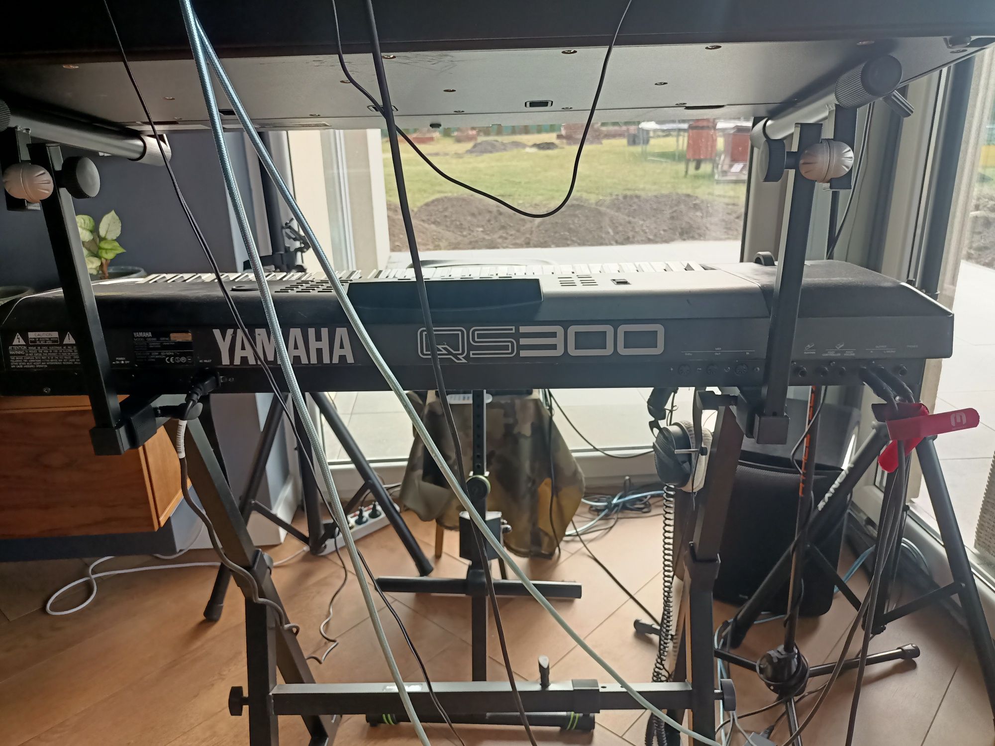 Syntezator YAMAHA QS300