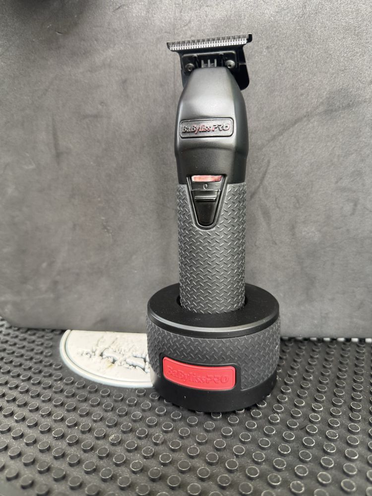Babyliss Pro SkeletonFX com base carregamento