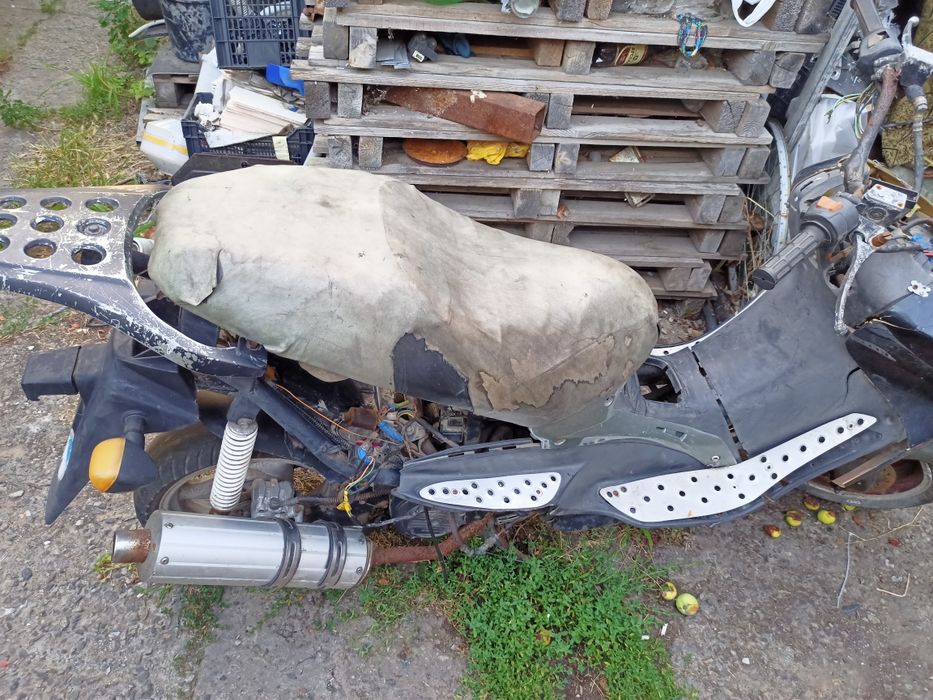 Мопед скутер Вайпер Торнадо 150