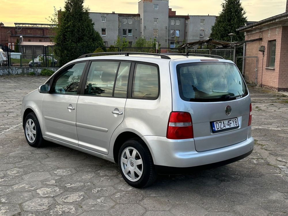 Volkswagen Touran 1.9 TDI Ładny Zarejestrowany.