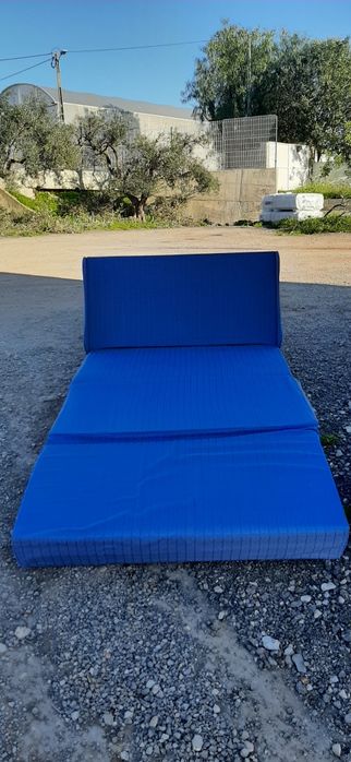 Sofa Cambalhota que faz de cama