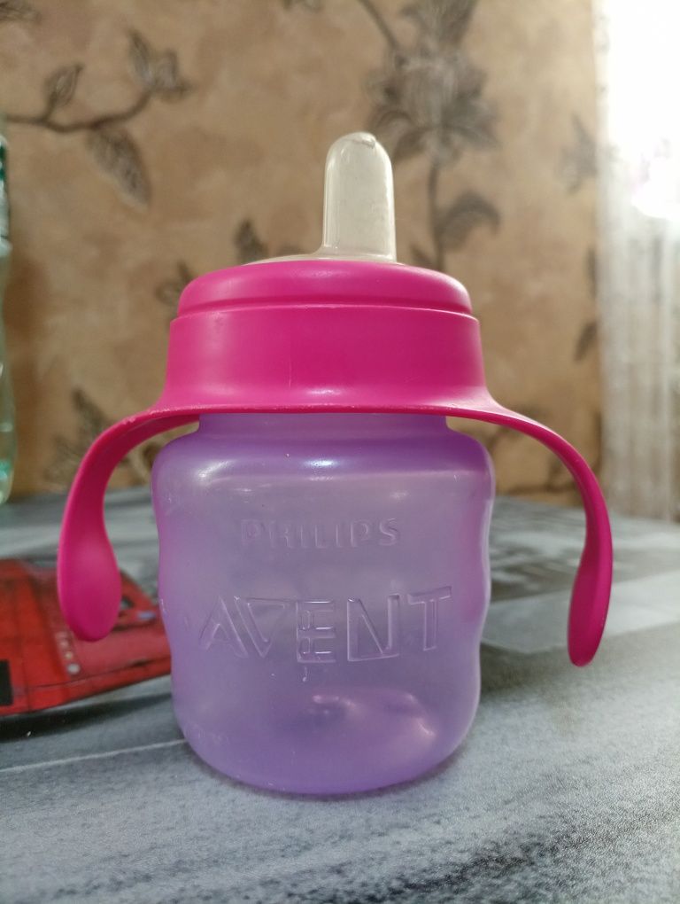 Чашка-непроливайка с мягким носиком Philips Avent розовая